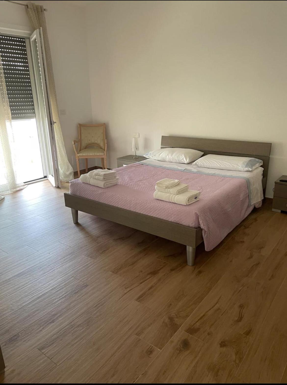 B&B A Pochi Passi Dal Mare Giovinazzo Ngoại thất bức ảnh